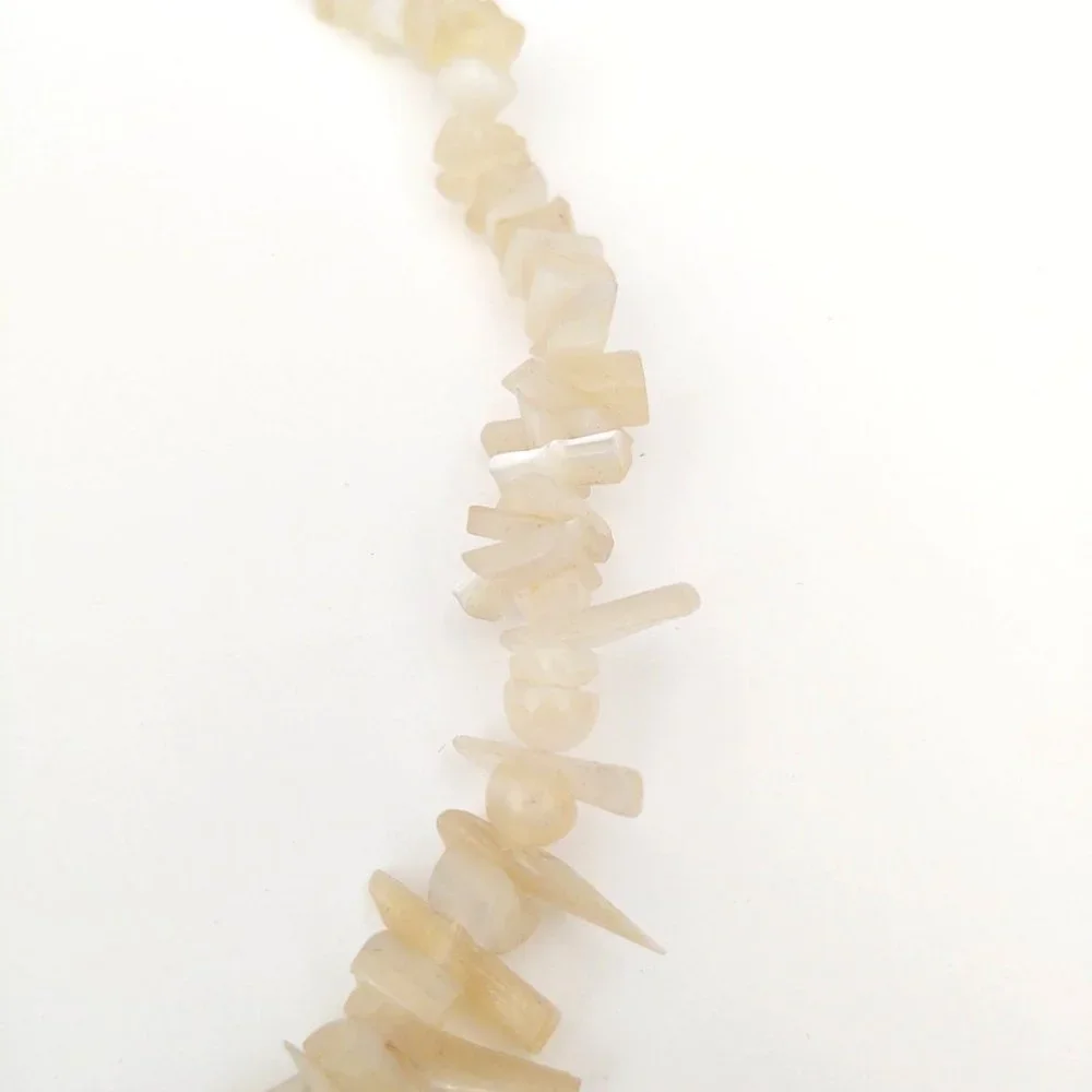 Cream shell & stone necklace